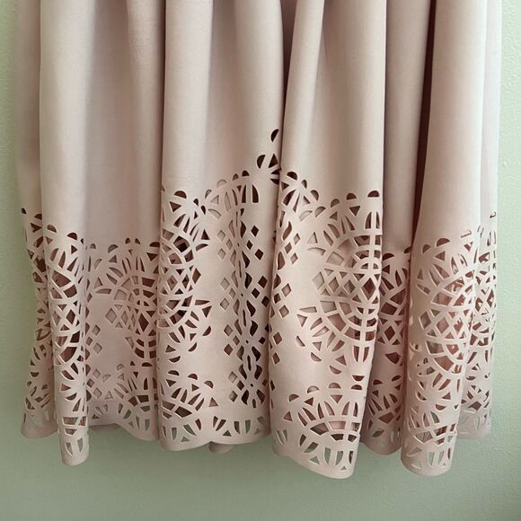 VINCE CAMUTO Size 14P Laser Detail Light Pink Dress has pockets! - Picture 8 of 16